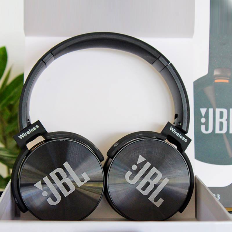 جرب الراحة والجودة معًا – سماعات JBL JB950 توفر لك تجربة استماع خالية من الإزعاج